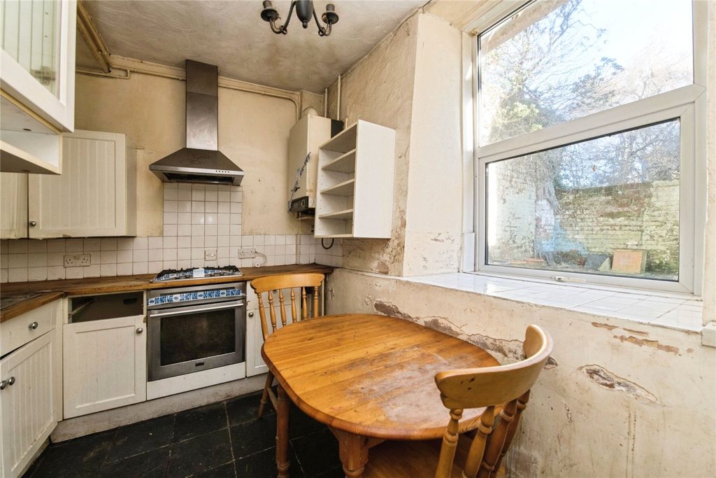 Property photo 3 of 6 Picture No. 15