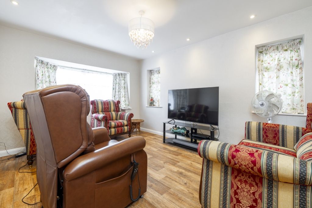 Property photo 2 of 26 13 Kingsway (Fishtoft)-19