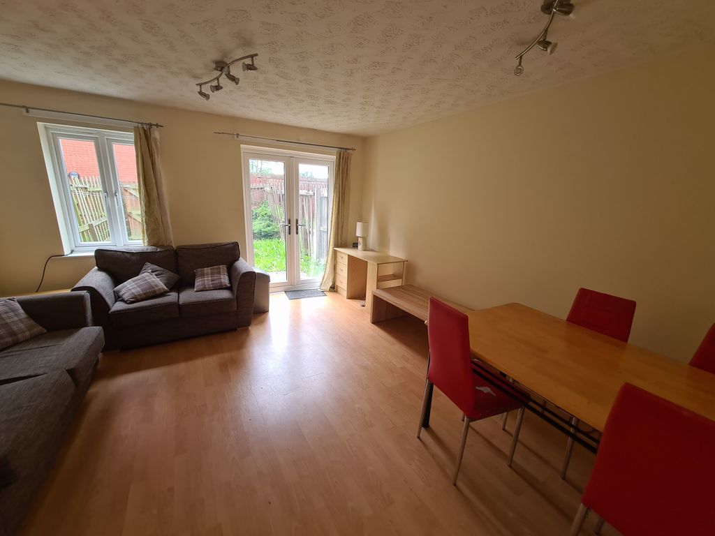 Property photo 2 of 19 Gallery