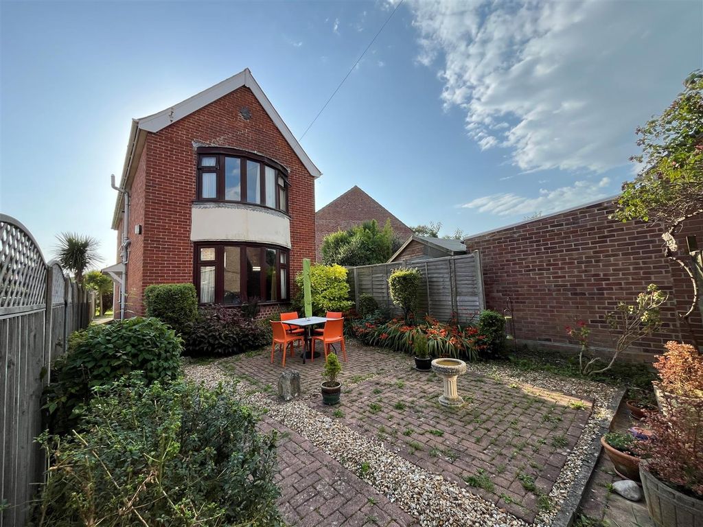 Property photo 1 of 26 Front 1.Jpg