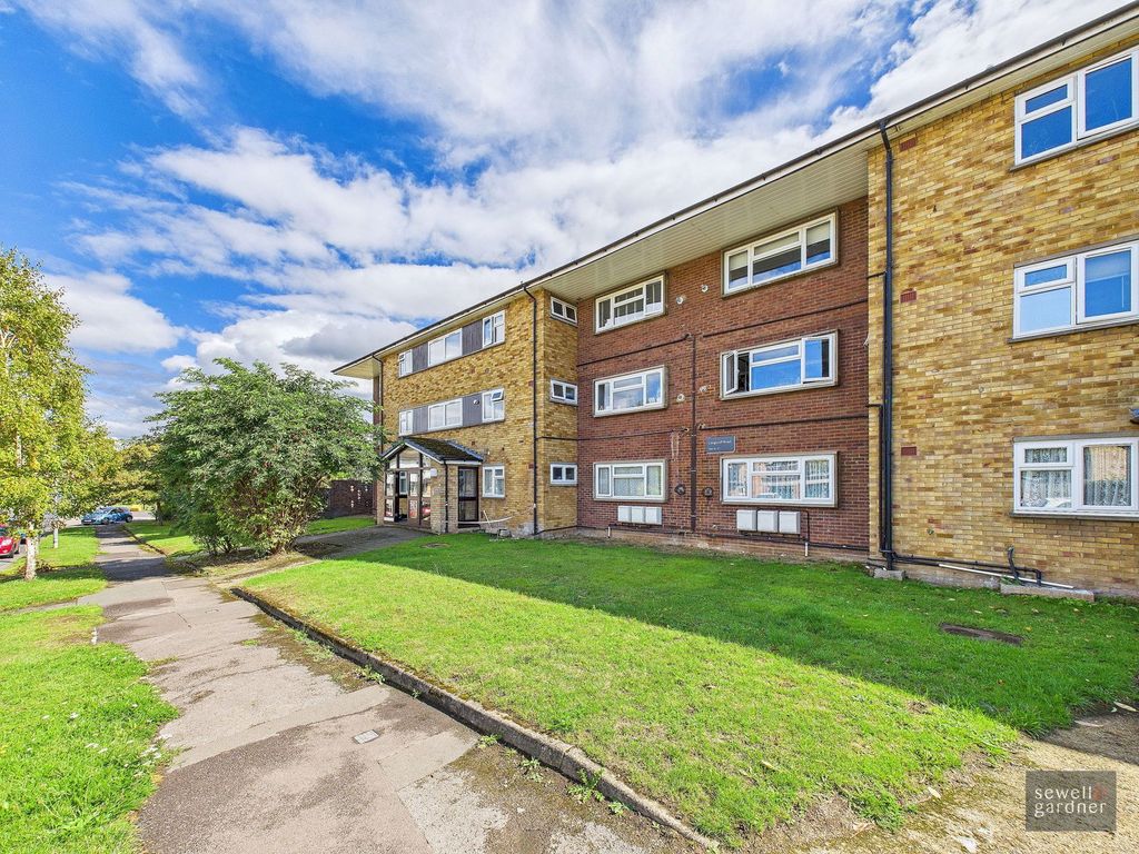 Property photo 1 of 11