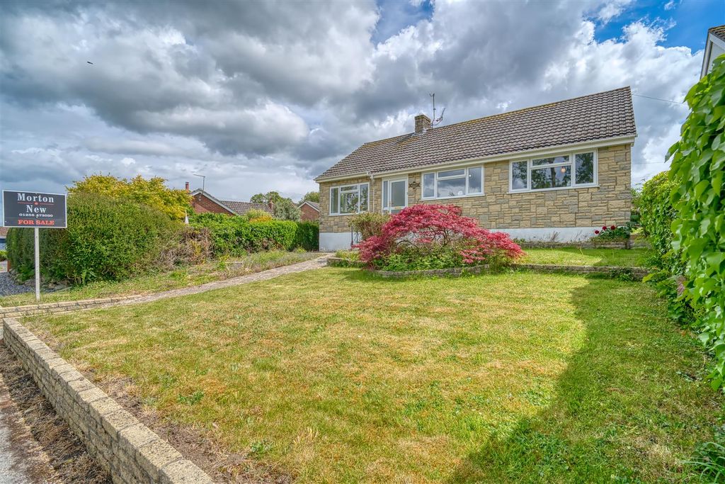 Property photo 1 of 8 Front