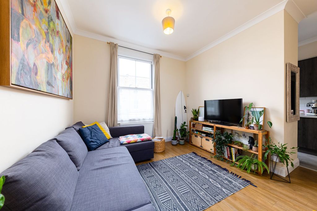 Property photo 3 of 7