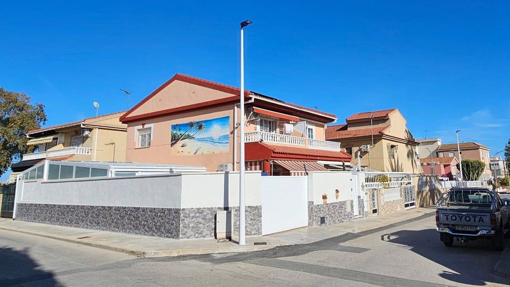 Property photo 1 of 30