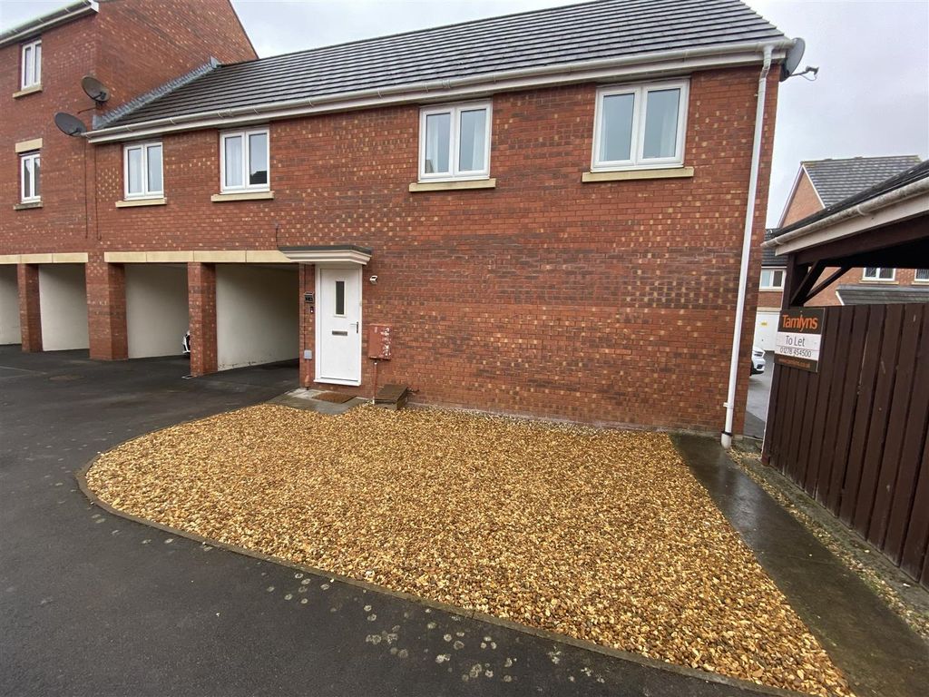 Property photo 1 of 12 Outside