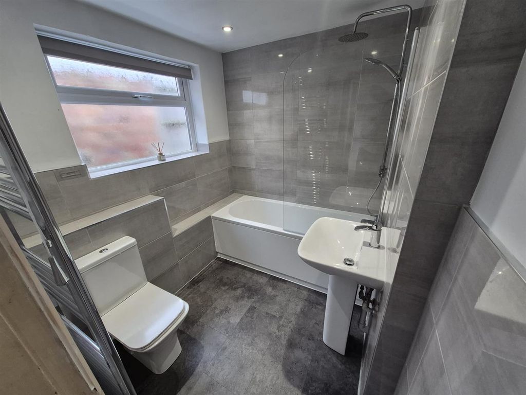 Property photo 1 of 9 1000003128.Jpg