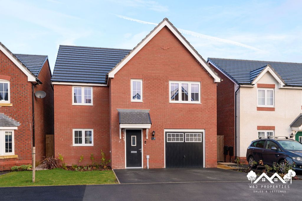 Property photo 1 of 40