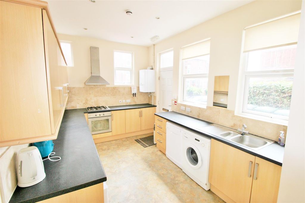 Property photo 2 of 5 Property Photo