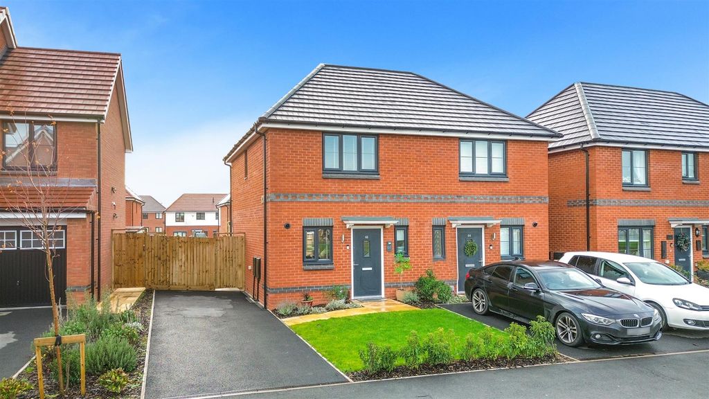 Property photo 1 of 28 Thorneywood Road, Drakelow (1).Jpg