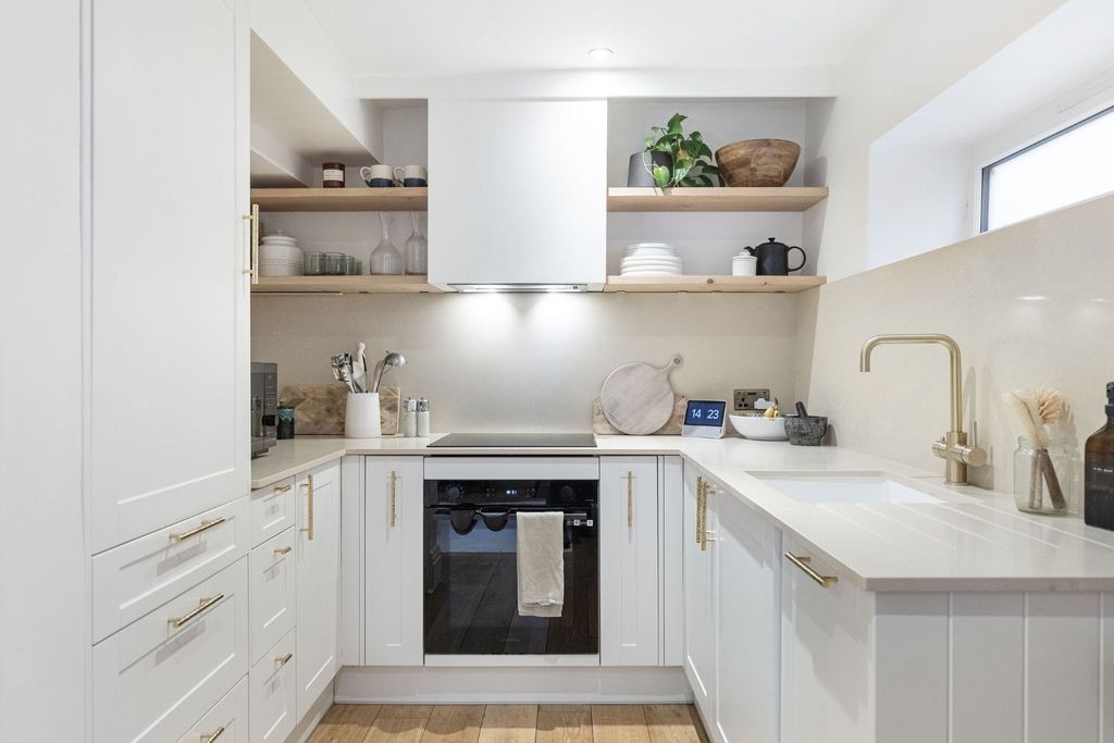 Property photo 3 of 12 4756543