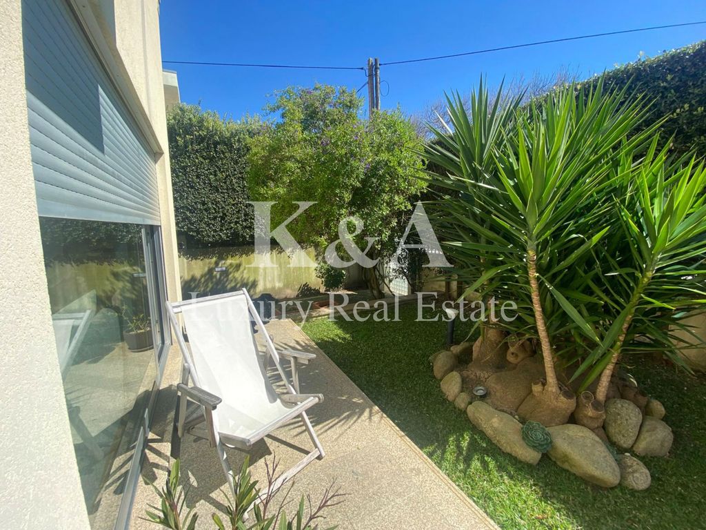 Property photo 1 of 3