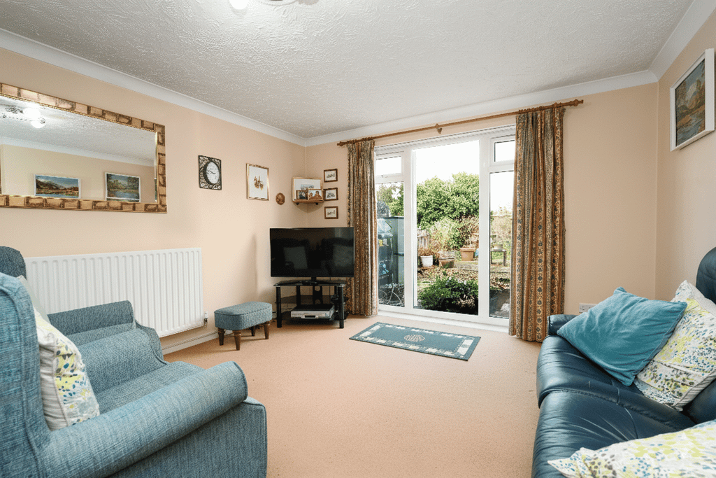 Property photo 2 of 9