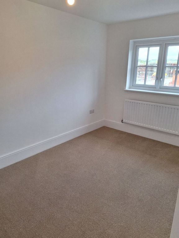 Property photo 2 of 5 Photo 3