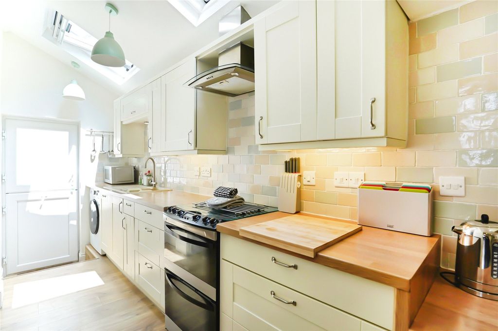 Property photo 3 of 27 Picture No. 58