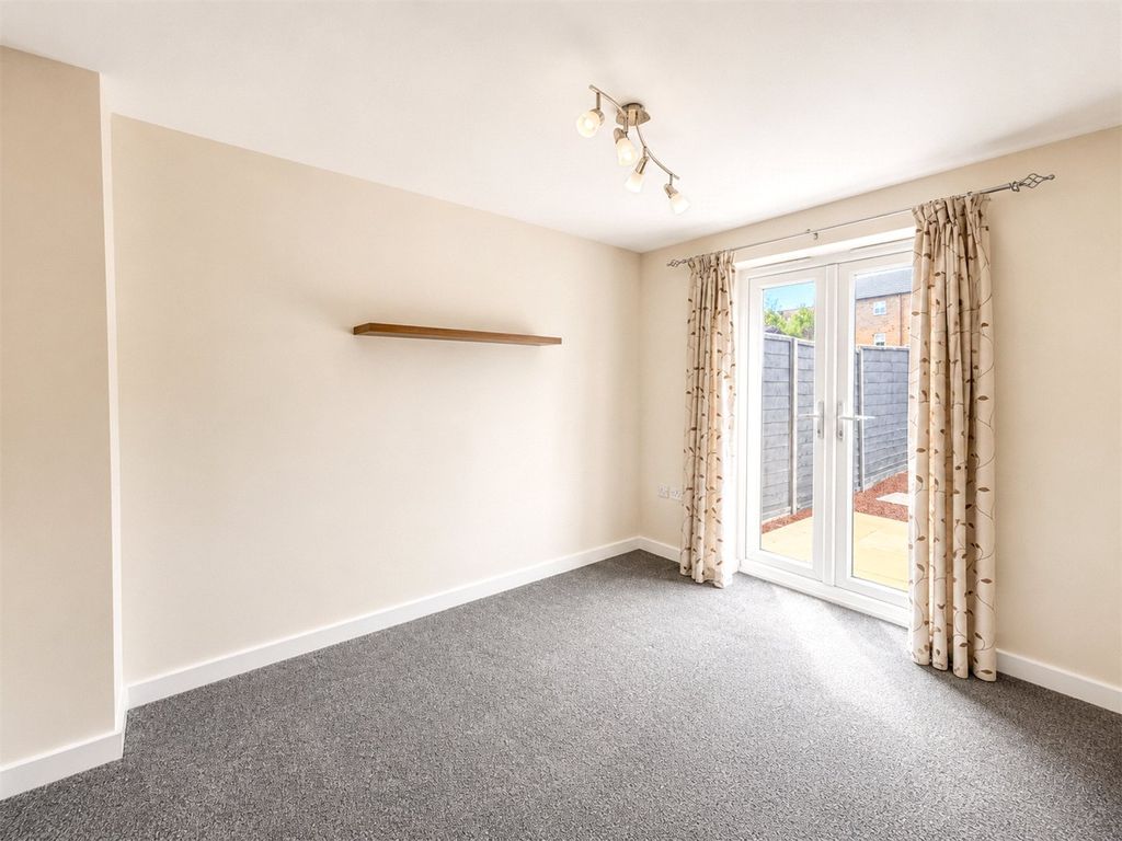 Property photo 2 of 18 Picture No. 05