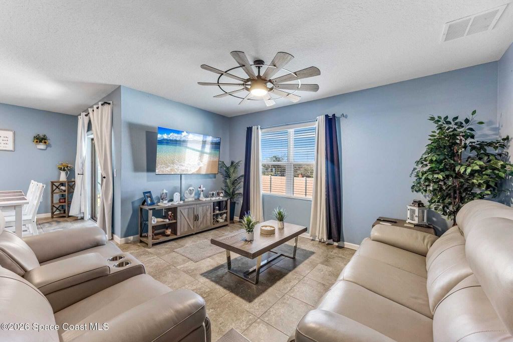 Property photo 3 of 29 <Alttext/>