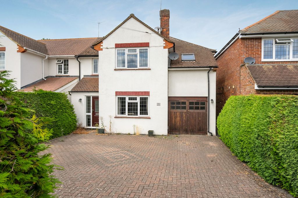 Property photo 1 of 8