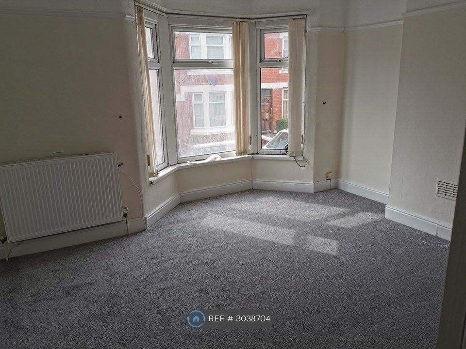 Property photo 1 of 10 Master Bedroom