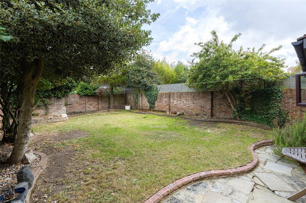 Property photo 2 of 15 Picture No. 12