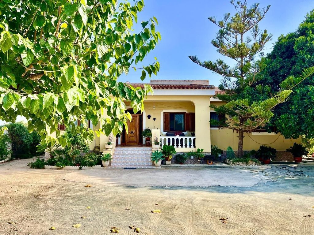 Property photo 1 of 50