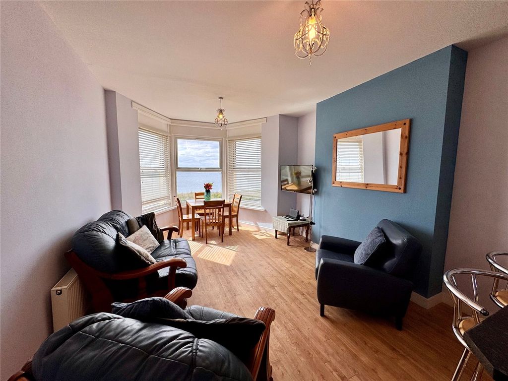 Property photo 2 of 16 Picture No. 08