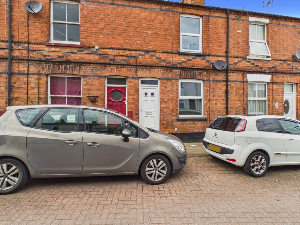 Property photo 1 of 13 5203631