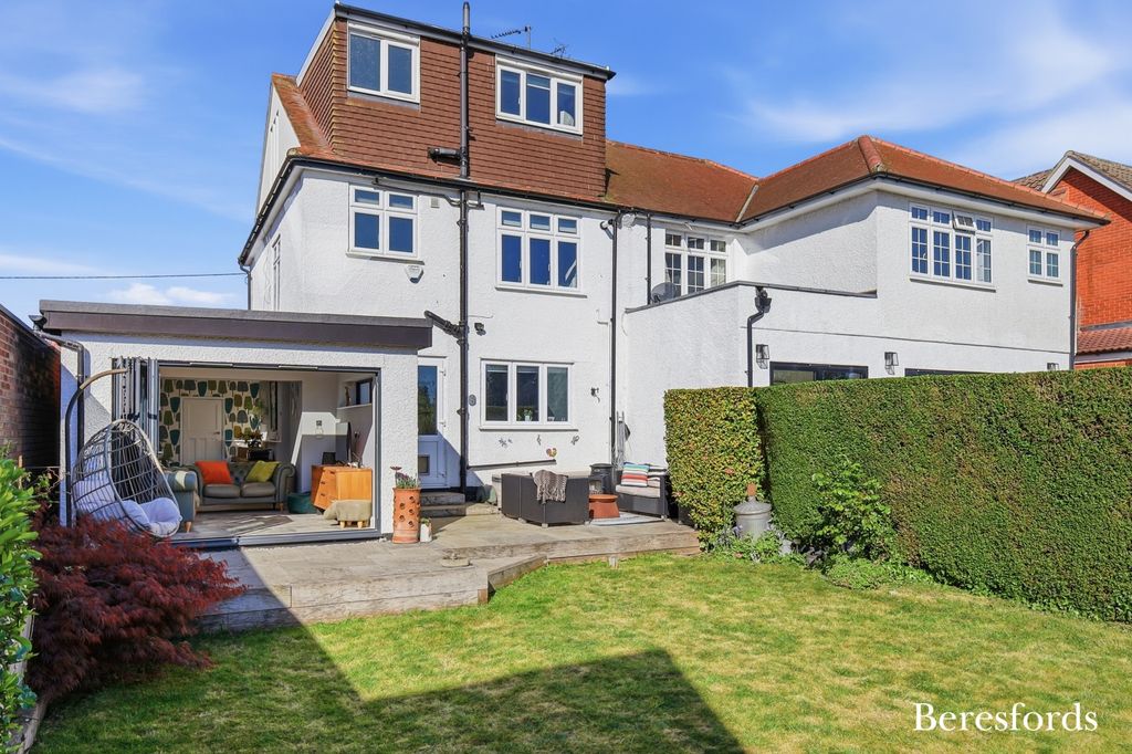 Property photo 2 of 28 Picture No. 25