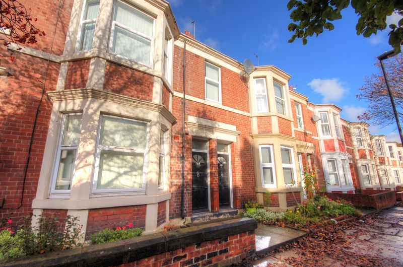 Property photo 1 of 8 Photo 5