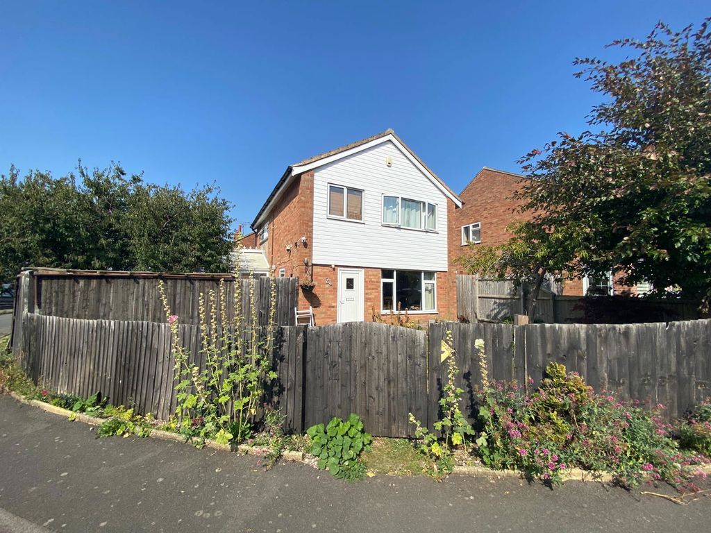 Property photo 3 of 15