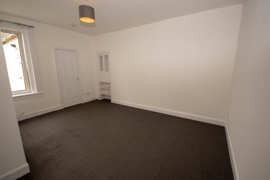 Property photo 3 of 14 Photo 3