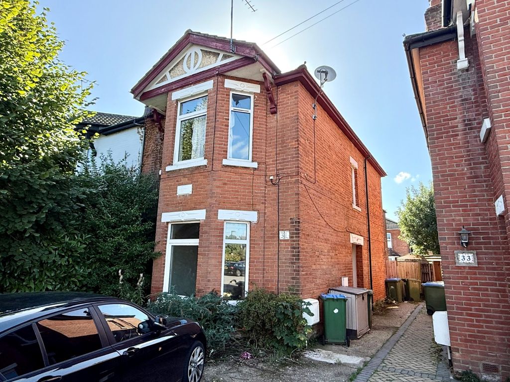 Property photo 1 of 8 Picture No. 11