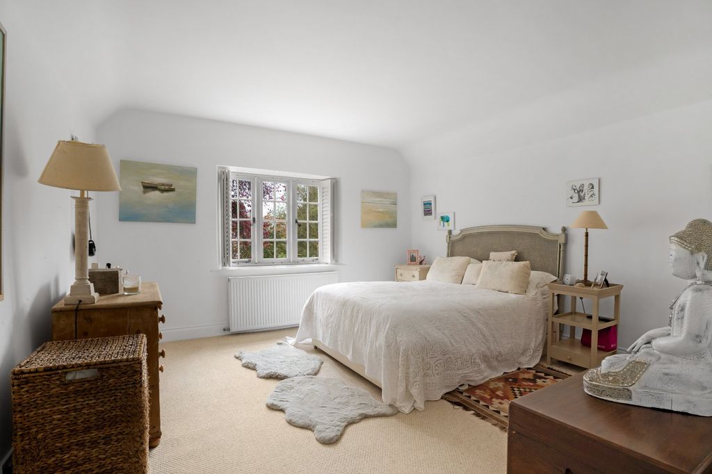 Property photo 3 of 15 Principal Bedroom