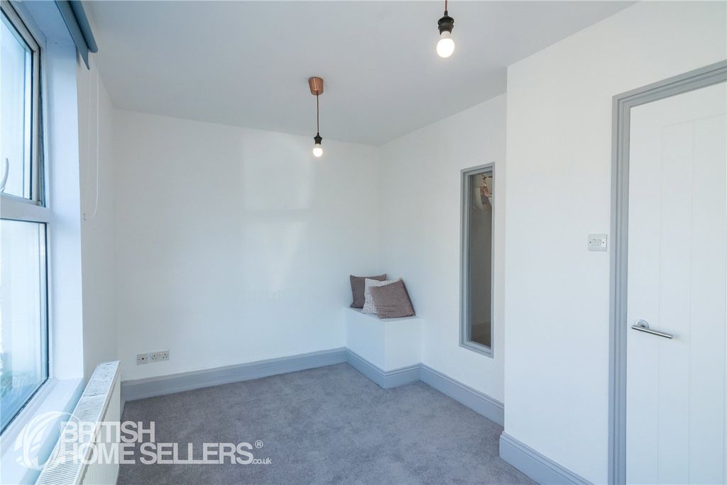 Property photo 3 of 6 Picture No. 05