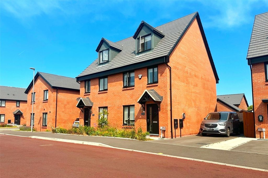 Property photo 1 of 19 Front External