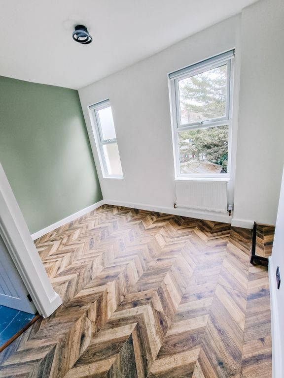 Property photo 2 of 7 Photo 2