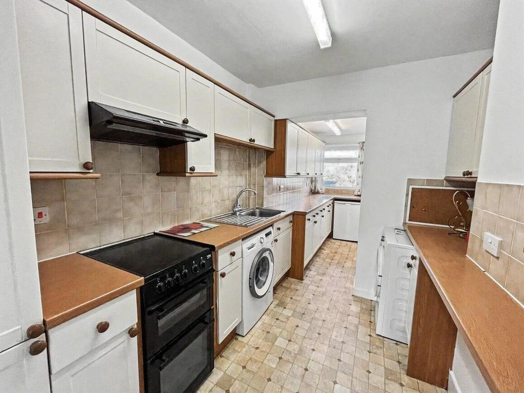Property photo 3 of 12 Kitchen With Ample Cupboards