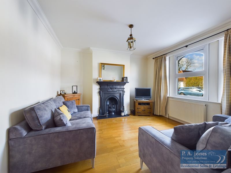 Property photo 3 of 14 Front Lounge