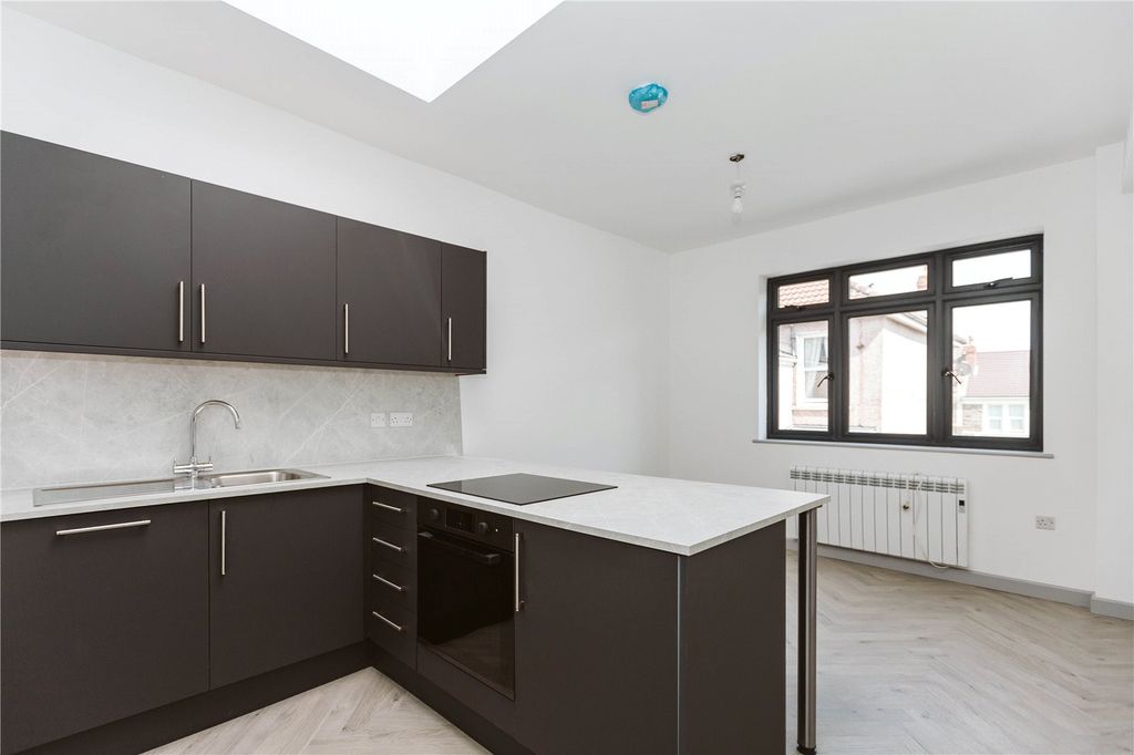 Property photo 1 of 8 Picture No. 07