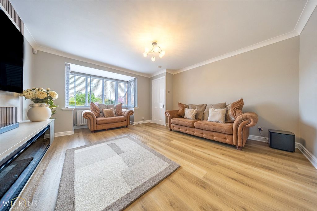 Property photo 2 of 40 Picture No. 03