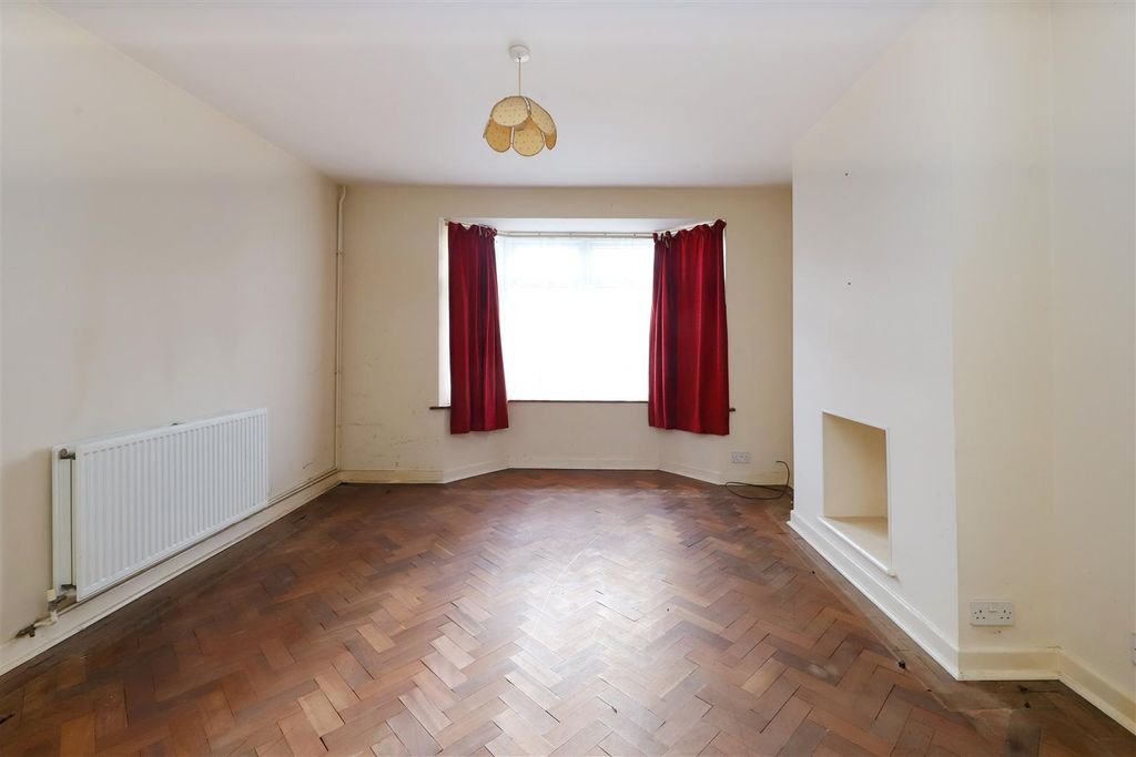 Property photo 2 of 9 Living Room