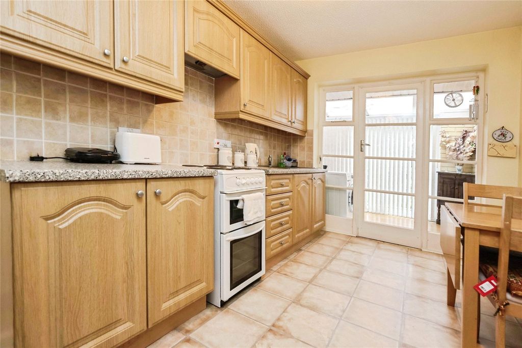 Property photo 3 of 14 Picture No. 10