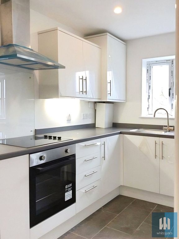 Property photo 2 of 9 Picture No. 12