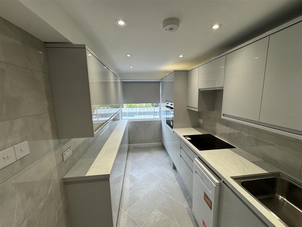 Property photo 2 of 15 Kitchen