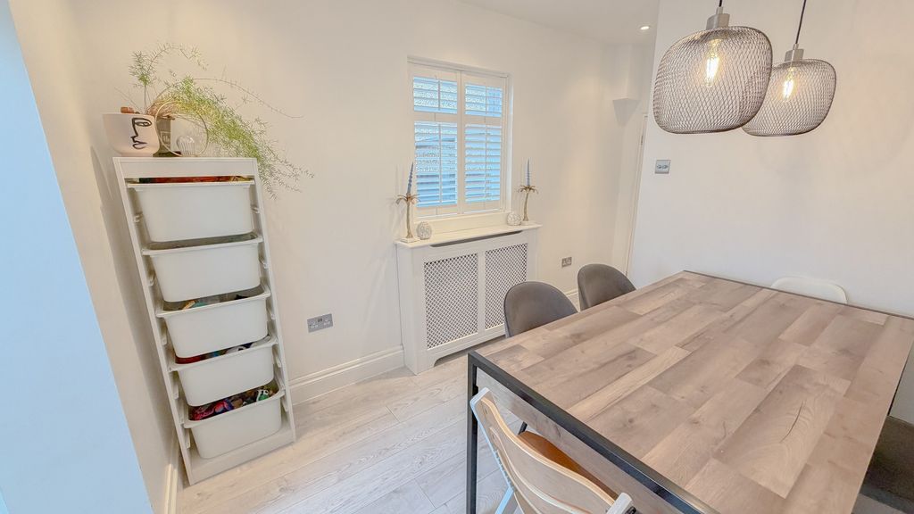 Property photo 3 of 9 Not Specified