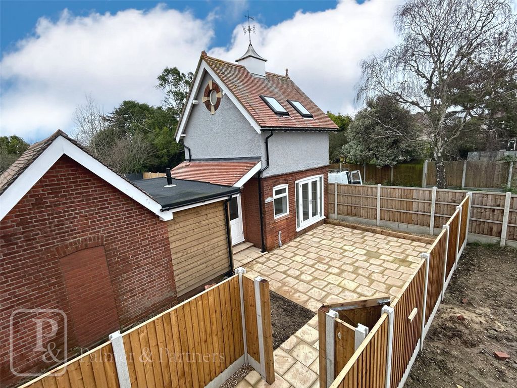 Property photo 1 of 11 Picture No. 12