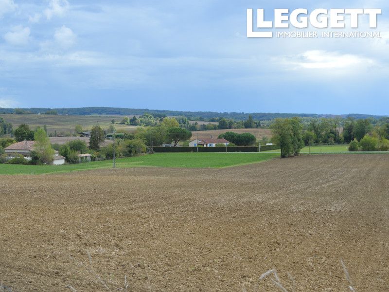 Property photo 3 of 10