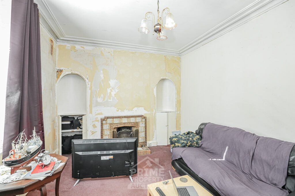 Property photo 3 of 42