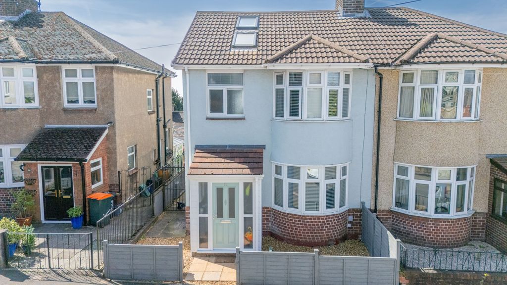 Property photo 1 of 25 Dji_20260422114146_0151_D
