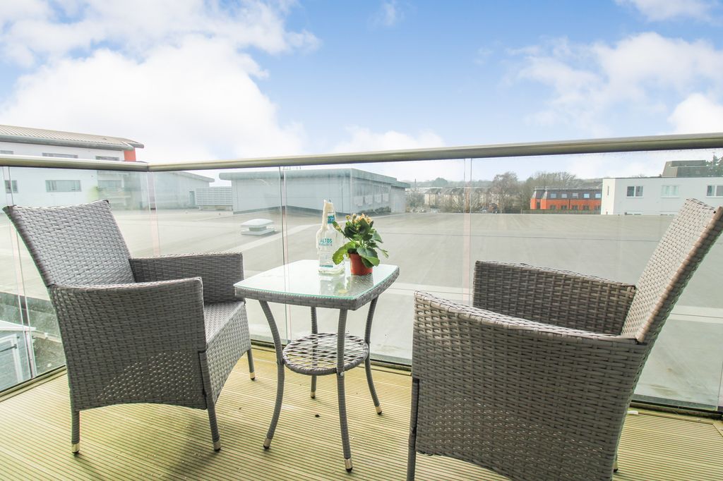 Property photo 3 of 11