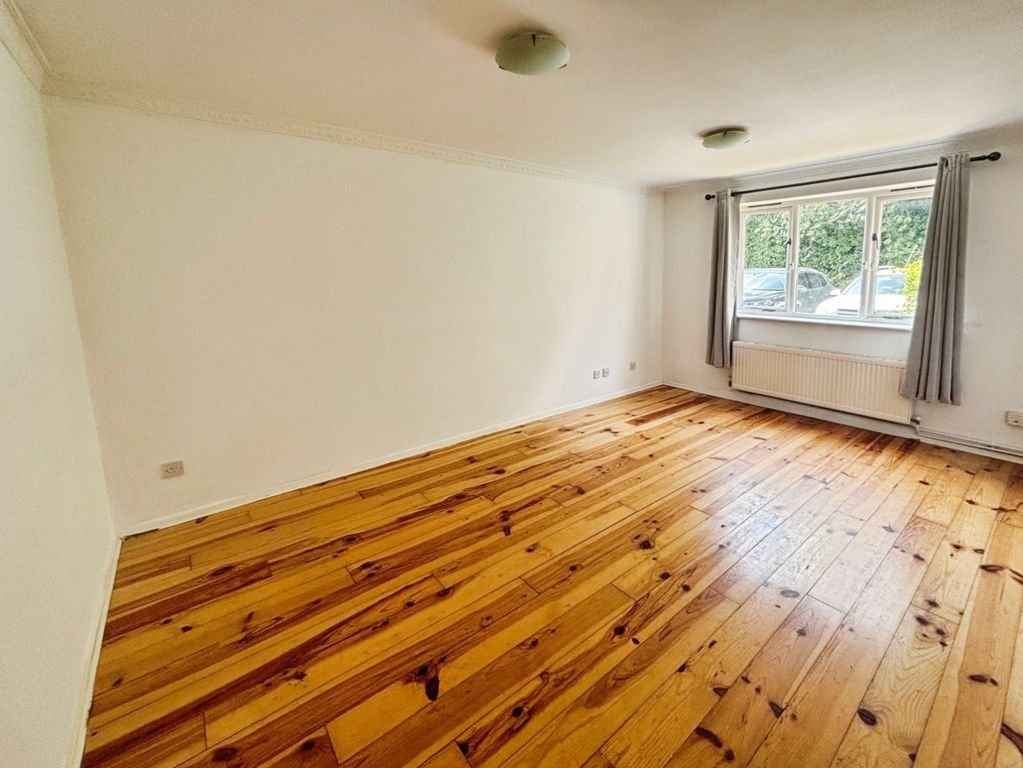 Property photo 2 of 5 Pbox-Img.Jpg